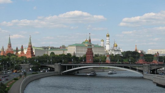 Kremlinul nu vede precondiţii pentru o întâlnire între Putin şi Zelenski