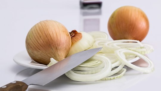 Ceapă înăbușită - rețeta lui Constantin Bacalbașa