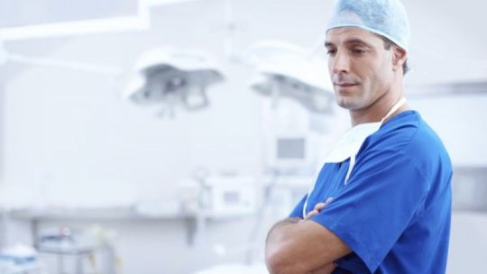 Medicii care susțin teorii „nevalidate științific” riscă suspendarea dreptului de exercitare a profesiei