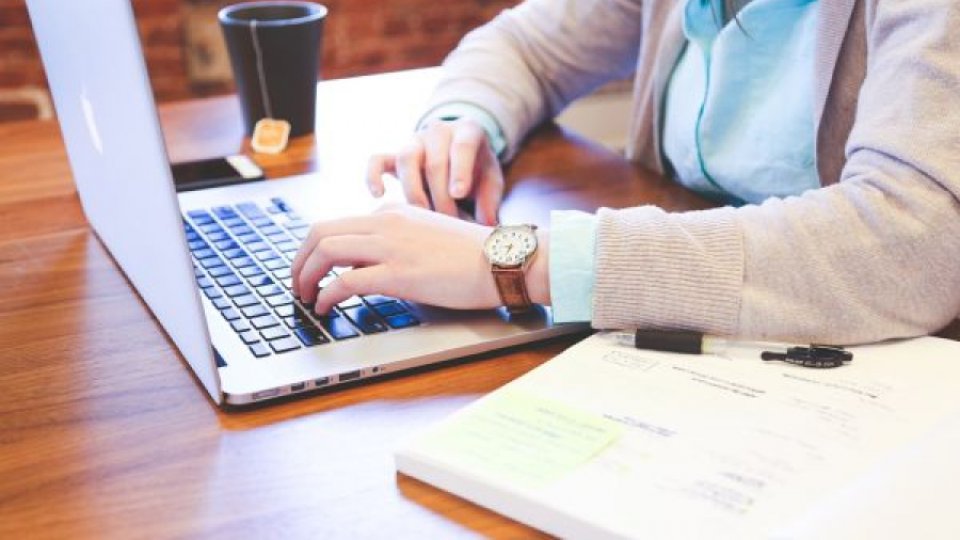 Din 1 noiembrie, documentele pentru șomaj tehnic se transmit electronic la AJOFM