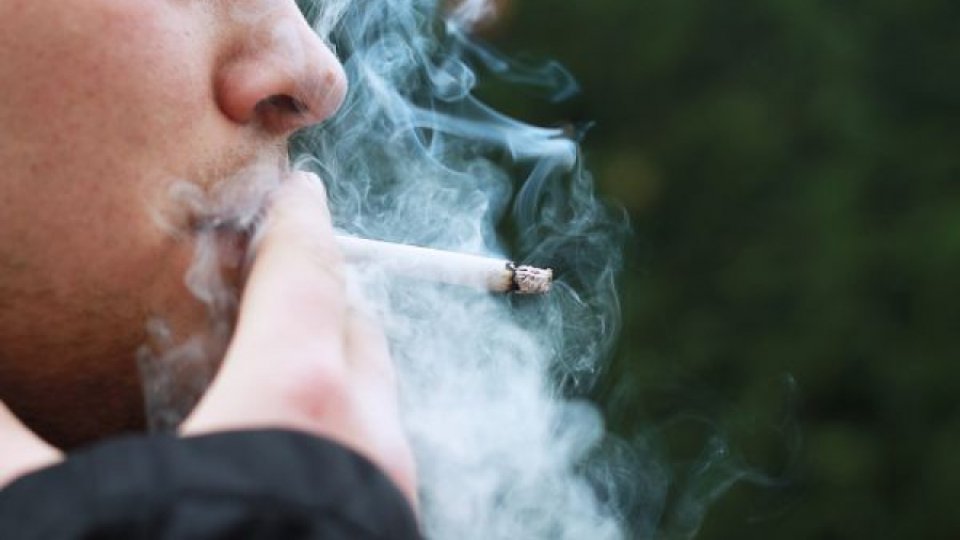 Numărul fumătorilor a crescut în România. Ne apropiem de media UE