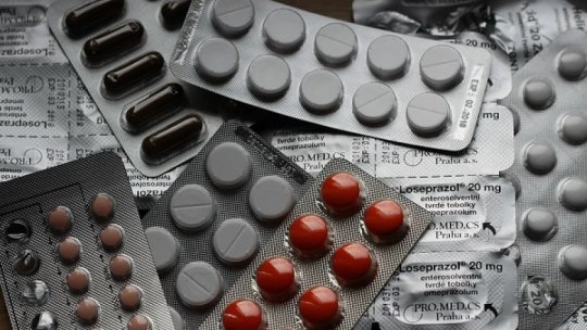 Demersuri pentru a se aduce în România noul antiviral produs de Pfizer, Paxlovid