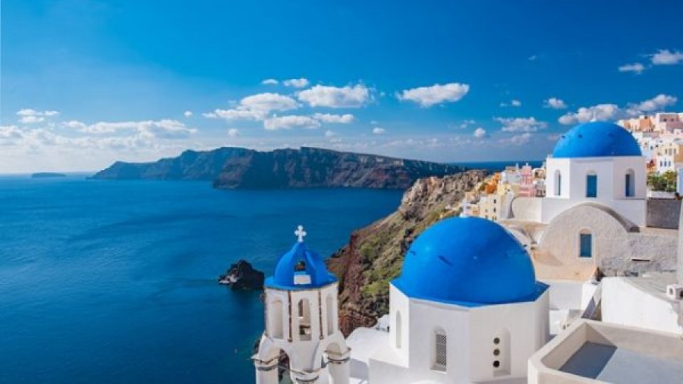 Reguli noi pentru turiștii care doresc să ajungă în Grecia