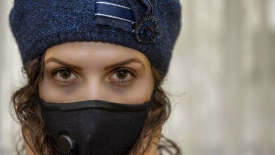 Un nou val al pandemiei s-ar putea produce spre sfârşitul verii