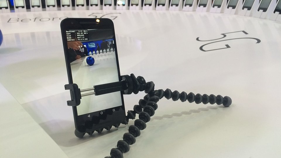 Reţelele de comunicaţii mobile 5G sunt pe cale să fie reglementate legal