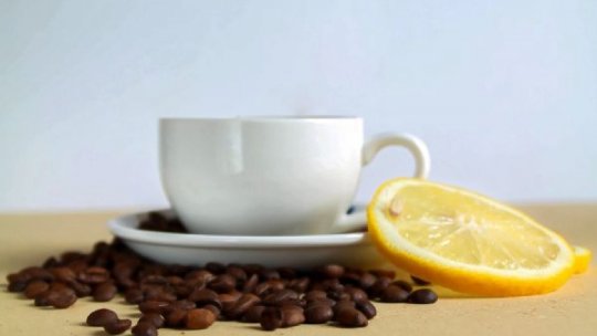 Cum se face cafeaua decofeinizată