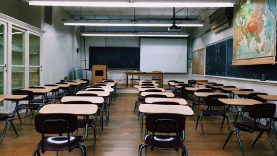 Țara care interzice examenele scrise pentru elevii din ciclul primar