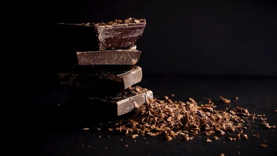 De 6 ori „DA” pentru ciocolata neagră. Află ce virtuți terapeutice are
