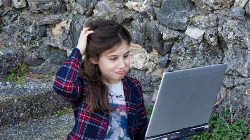 Accesul copiilor la jocurile din mediul online, limitat la doar trei ore pe săptămână