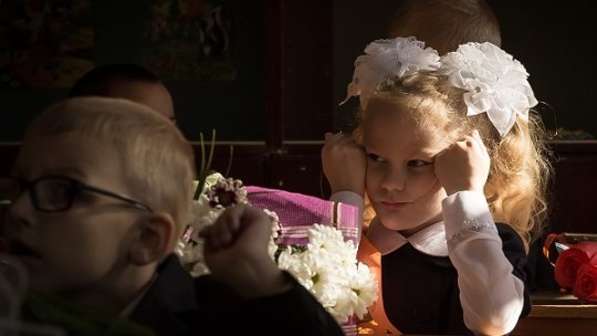 Unităţile de învăţământ din ţară vor începe semestrul al doilea cu prezenţă fizică