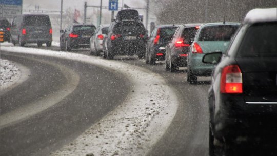 Circulaţie îngreunată pe DN 1, în zona staţiunilor montane
