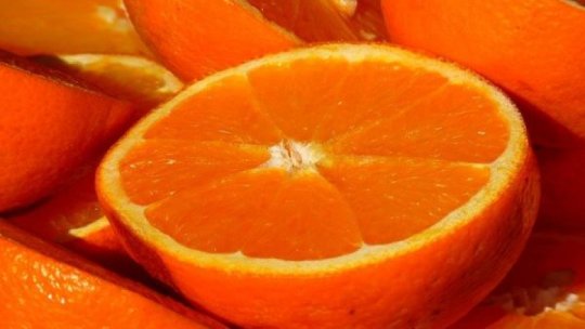 Sucul de portocale menţine tensiunea arterială la valori normale