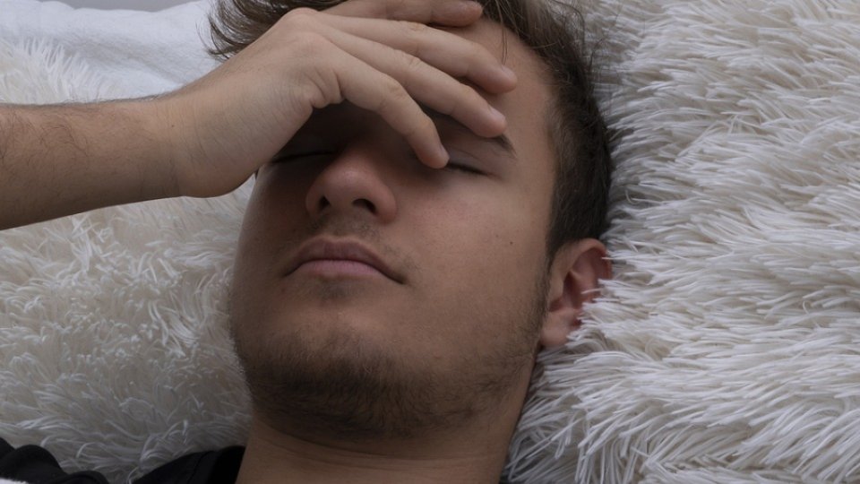 De ce răceala obișnuită provoacă dureri de cap
