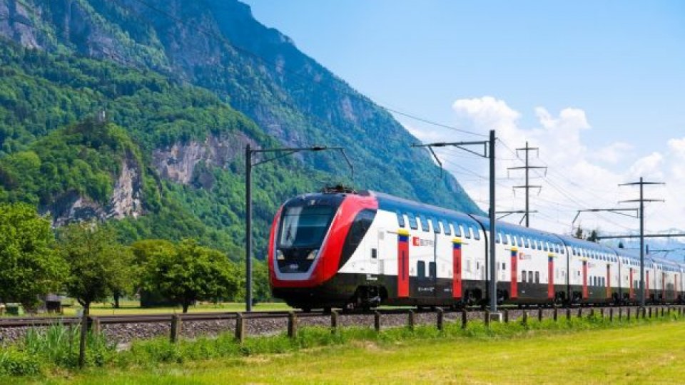 Elveţia a stabilit un nou record mondial cu cel mai lung tren de călători din lume