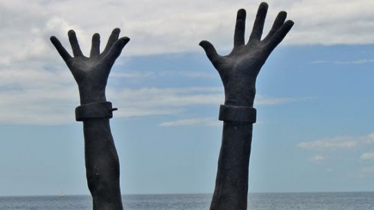 Amnesty International: Deportările ucrainenilor ar putea fi crime împotriva umanităţii