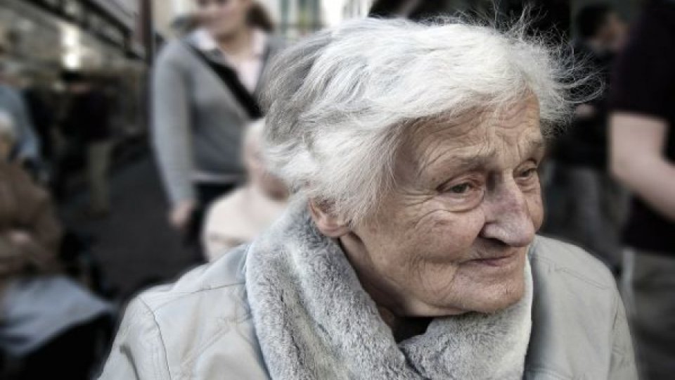 Aproape 1,150 milioane de pensionari au primit indemnizaţie socială în octombrie 2022