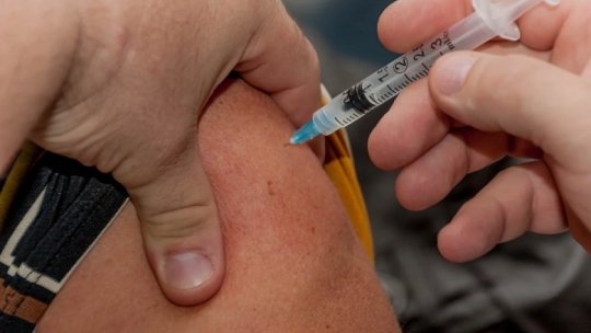  A început livrarea către DSP a 178.000 de doze de vaccin pneumococic