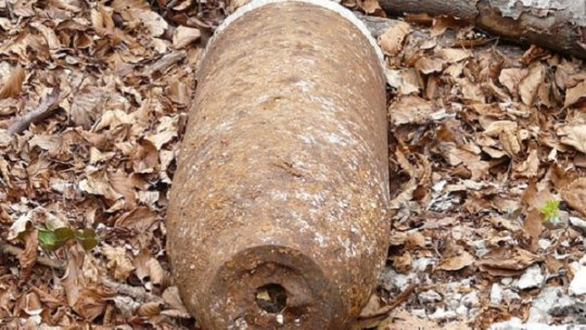 Bombă de artilerie descoperită de un muncitor care lucra la centura Băilor Felix