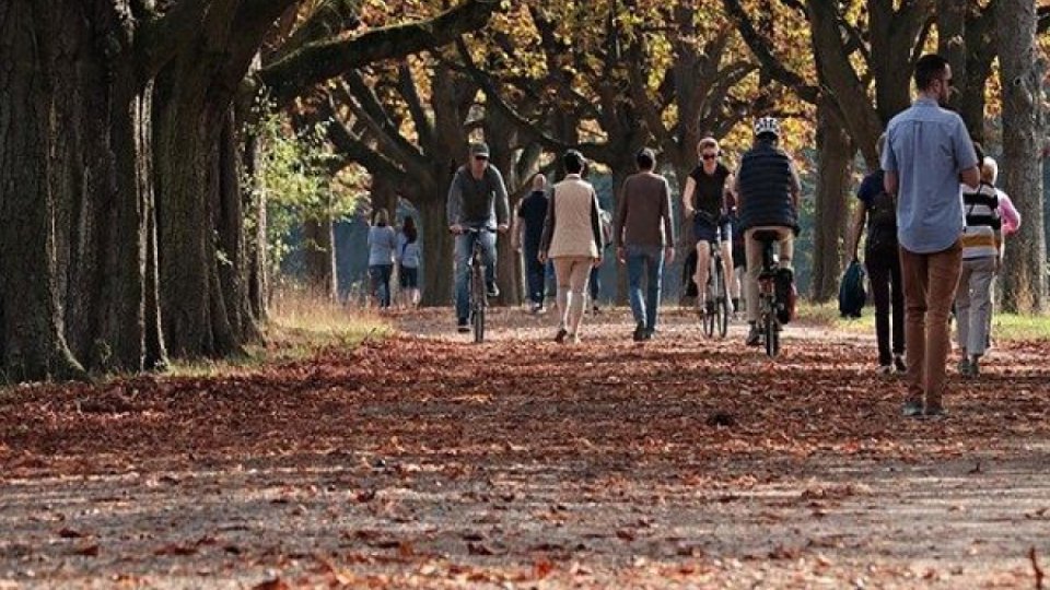 Trei oraşe au o incidenţă COVID mai mare sau egală cu 30 de cazuri la mia de locuitori