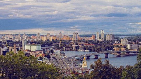 MAE continuă monitorizarea situaţiei cetăţenilor români din Ucraina