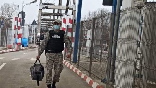 Grup de ucraineni prinşi de poliţişti după ce au intrat ilegal în România