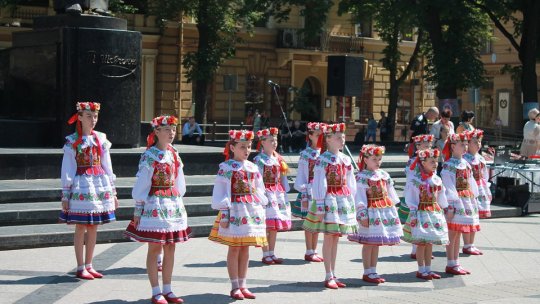 Copiii ucraineni aflaţi în România vor putea fi înregistraţi într-o aplicaţie informatică