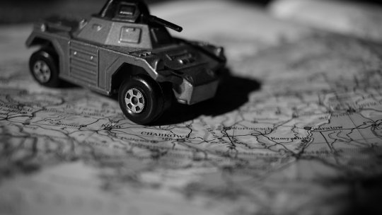 Elveţia opune veto la cererea Danemarcei de a trimite Ucrainei vehicule blindate