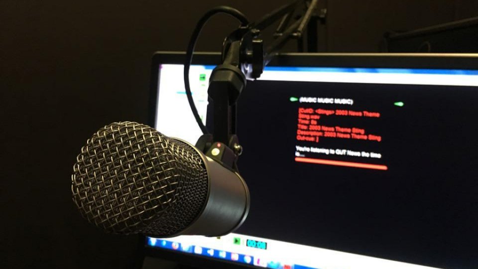 Discuţie pe tema interzicerii cuvântului Chişinău în denumirea: Radio Chişinău