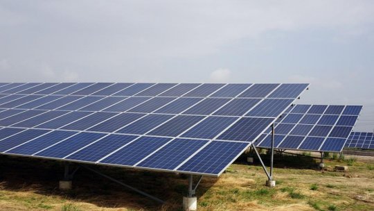 Iniţiativa cu privire la instalarea panourilor fotovoltaice pe acoperiş, susţinută de Greenpeace