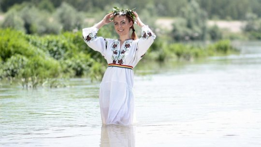 Muzeul Arhitecturii Populare din Curtişoara va celebra Sânzienele, Sfântul Ioan de Vară şi Ziua Iei