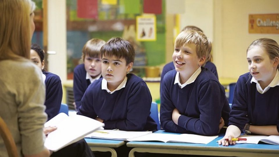 Două proiecte de lege ale educaţiei, în dezbatere publică