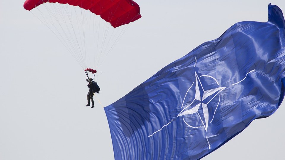 Peste 70% dintre ucraineni sprijină aderarea ţării la NATO