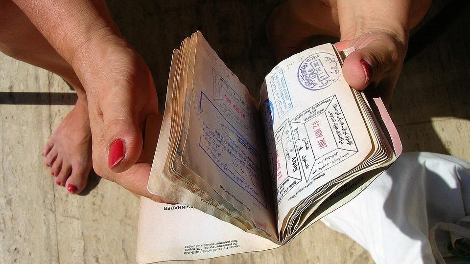 Podoliak, despre interzicerea vizelor pentru cetăţenii Federaţiei Ruse