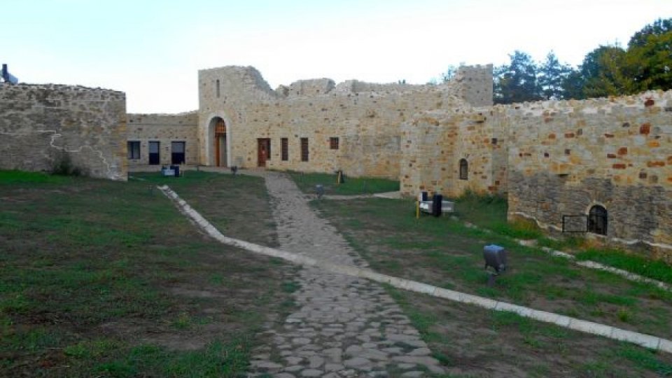 Cetatea de Scaun a Sucevei, promovată prin intermediul unei bancnote suvenir de 0 euro