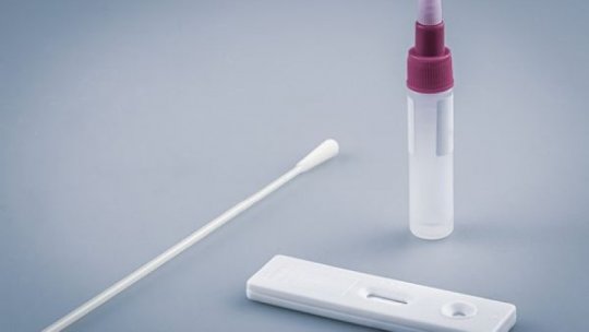 Peste 2.600 de cazuri noi de COVID-19, confirmate în ultimele 24 de ore