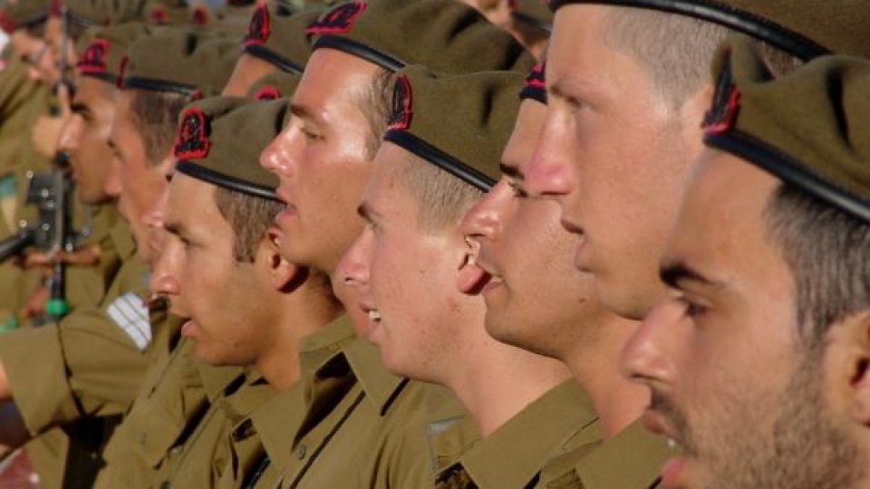 Rusia transferă militari din Belarus în estul Ucrainei