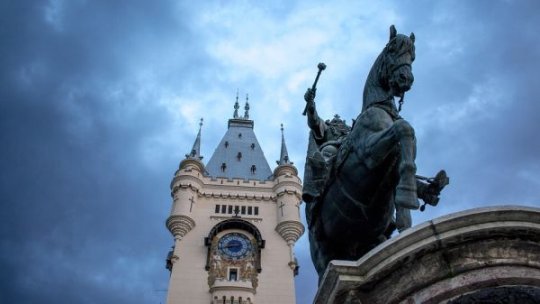 Mii de persoane celebrează Unirea Principatelor Române