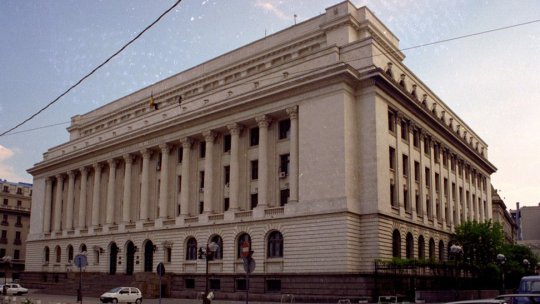 BNR: România trebuie să aibă stabilitate economică