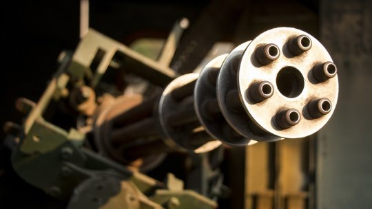 Guvernatorul regiunii Luhansk acuză forţele ruse că nu respectă încetarea focului în estul ţării