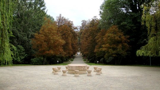 Târgu Jiu - 85 de ani de la inaugurarea Ansamblului Monumental "Calea Eroilor"