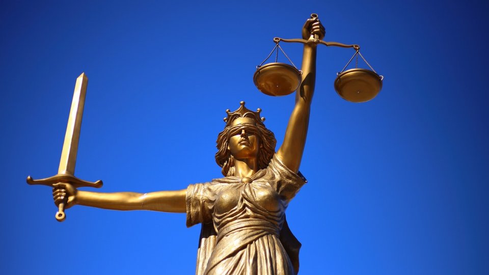 15,7 milioane lei, alocaţi pentru plata ajutorului public judiciar în etapa urmăririi penale