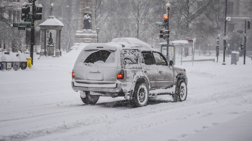 CNAIR: Facem apel la conducătorii auto să evite deplasările în zonele avertizate de meteorologi, sâmbătă şi duminică