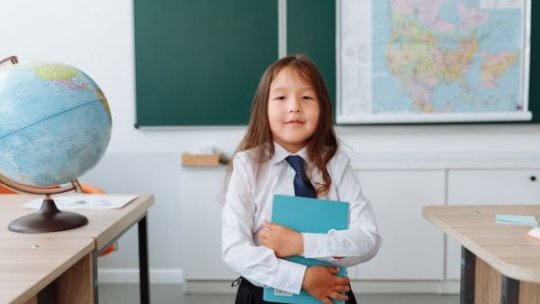 Ținuta vestimentară la școală. Ce prevede noua lege a învățământului preuniversitar