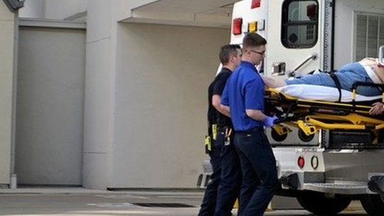 Un şofer de 70 de ani, aflat sub influenţa băuturilor alcoolice, a provocat un accident