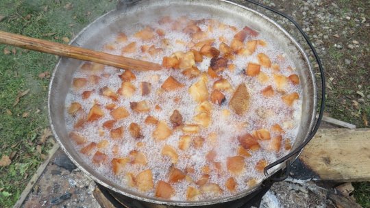 Târgul de țară la Ignat - Etapele de pregătire a preparatelor tradiționale