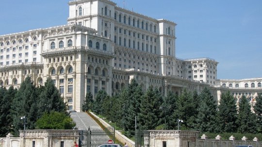 Parlamentul României are programată în această după-amiază o şedinţă solemnă pentru marcarea Zilei Naţionale