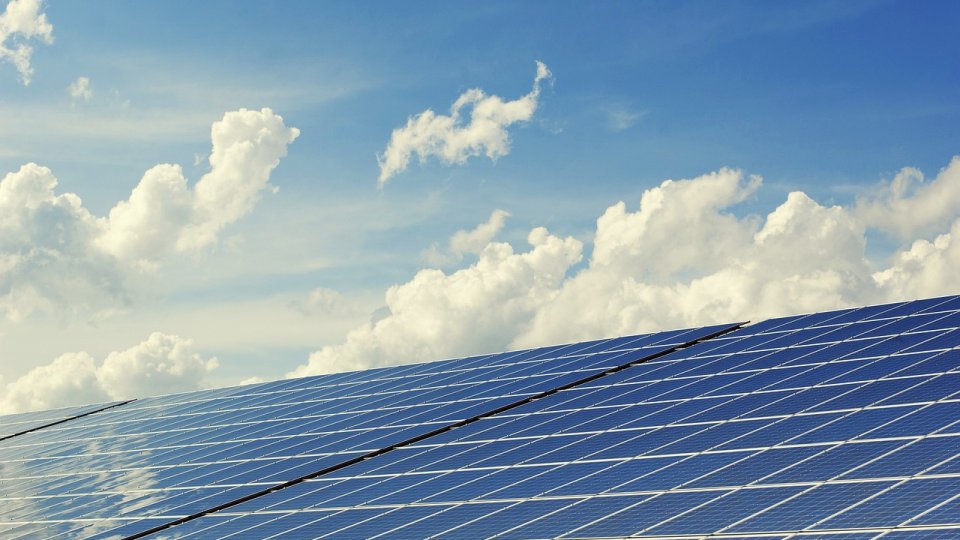 România îşi asumă un rol de lider în promovarea energiei solare la nivel regional şi global, prin aderarea la Alianţa Solară Internaţională