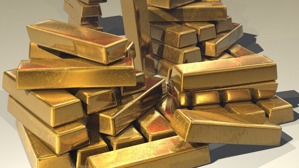 Preţul aurului a atins, luni, un maxim istoric în România
