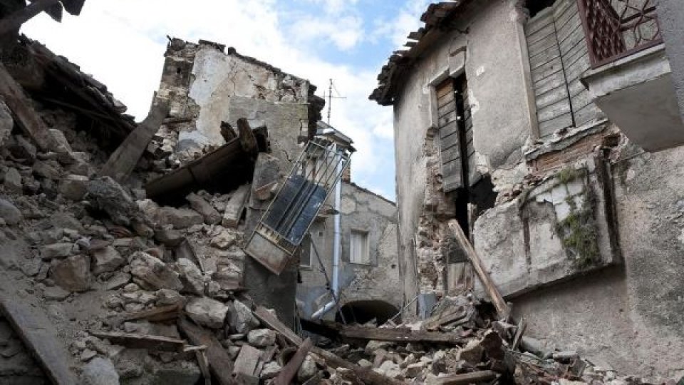 Peste 11.200 de persoane şi-au pierdut viaţa în cutremurele din Turcia şi Siria