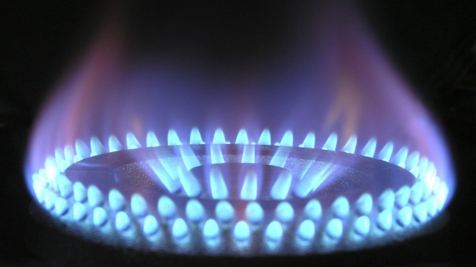 Facturile la gaze pentru consumatorii casnici ar putea creşte